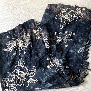 Sarong with tropical hibiscus flowers